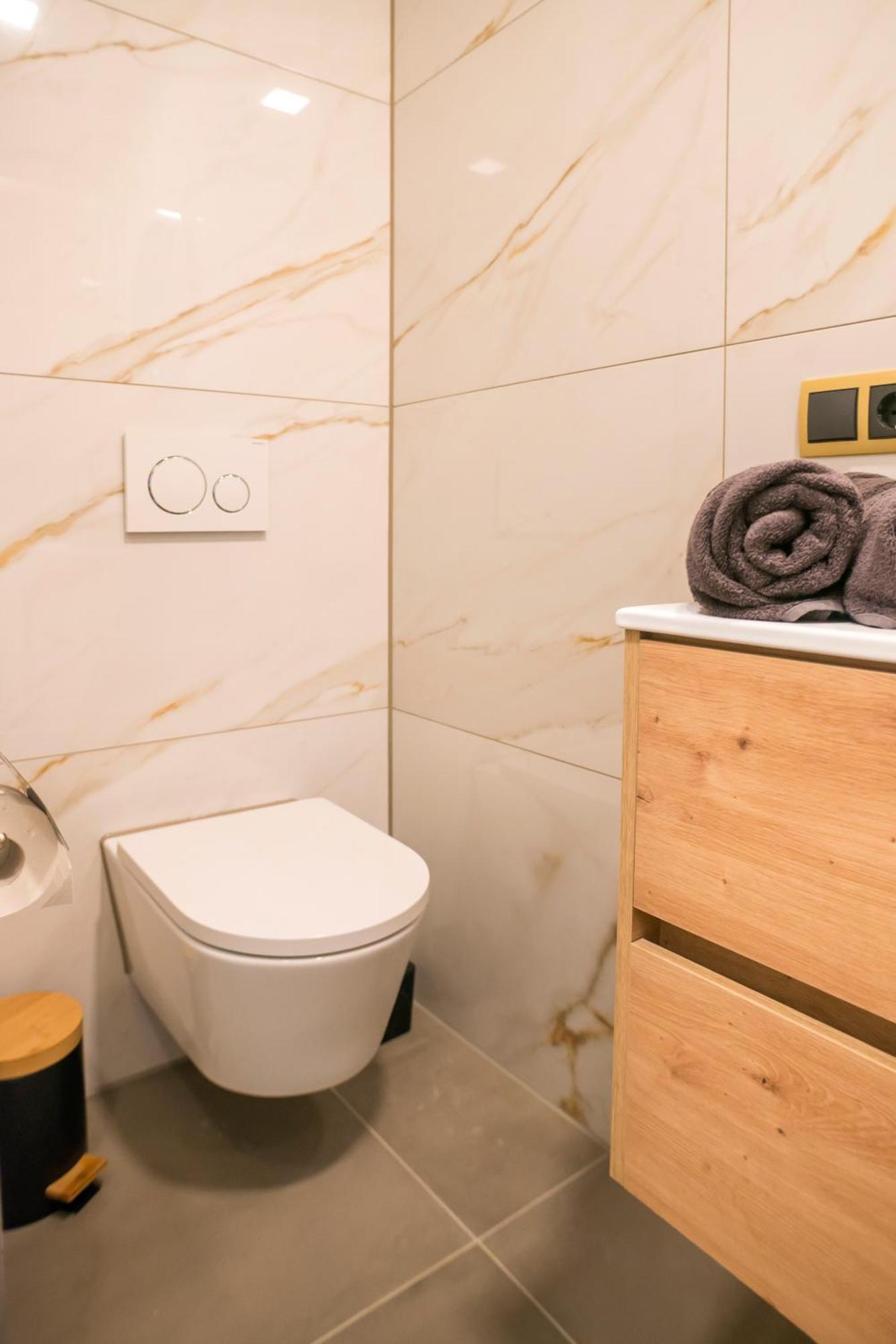 Hotspot Location, Wifi, Bed En Koffie Harmony Apartman Tilburg Kültér fotó