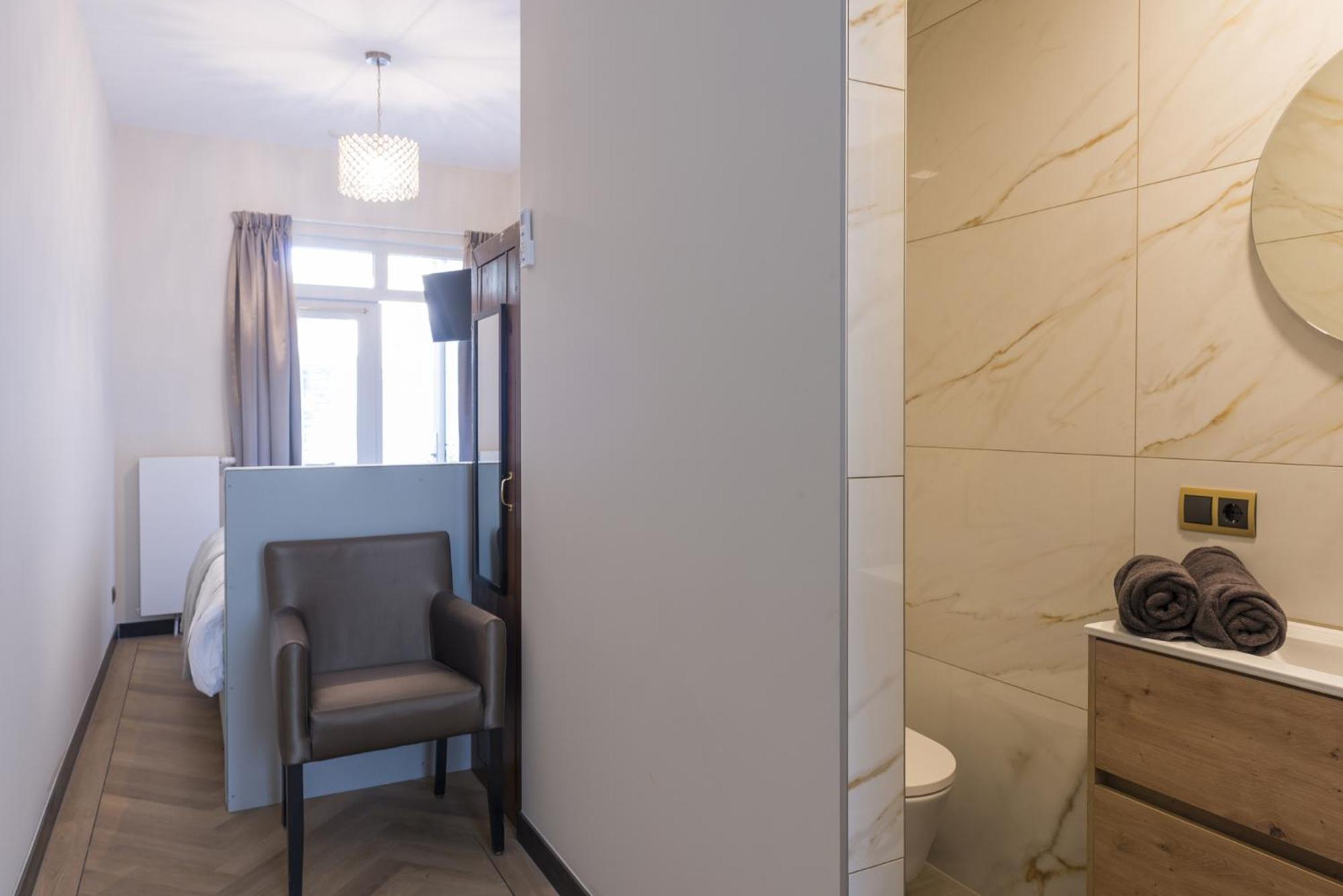 Hotspot Location, Wifi, Bed En Koffie Harmony Apartman Tilburg Kültér fotó